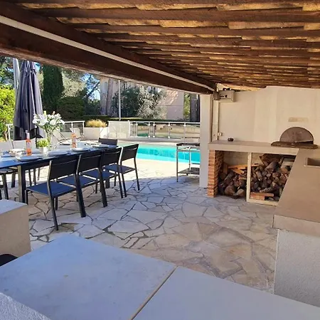 Vue A Classee 4 Etoiles-piscine Chauffee Villa