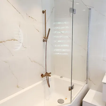 Vue A Classee 4 Etoiles-piscine Chauffee Antibes