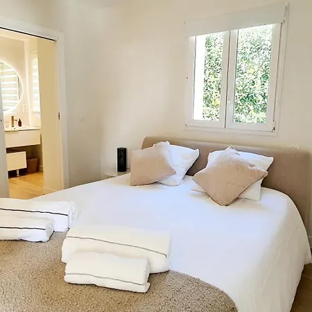 Villa Vue A Classee 4 Etoiles-piscine Chauffee Antibes