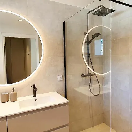 Vue A Classee 4 Etoiles-piscine Chauffee