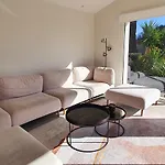 Villa Vue A Classee 4 Etoiles-piscine Chauffee
