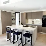 Villa Vue A Classee 4 Etoiles-piscine Chauffee *