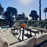 Vue A Classee 4 Etoiles-piscine Chauffee