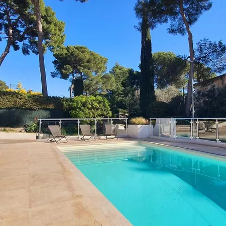 Vue A Classee 4 Etoiles-piscine Chauffee * 앙티브