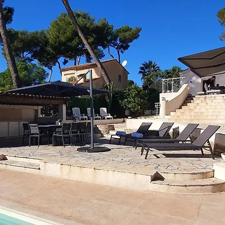 Vila Vue A Classee 4 Etoiles-piscine Chauffee *
