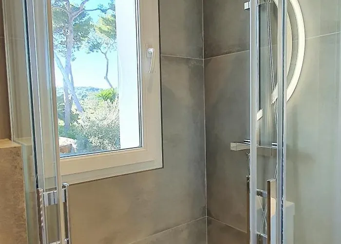 Vue A Classee 4 Etoiles-piscine Chauffee * Antibes