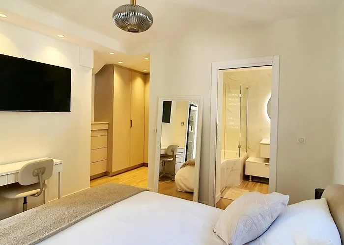 Villa Vue A Classee 4 Etoiles-piscine Chauffee