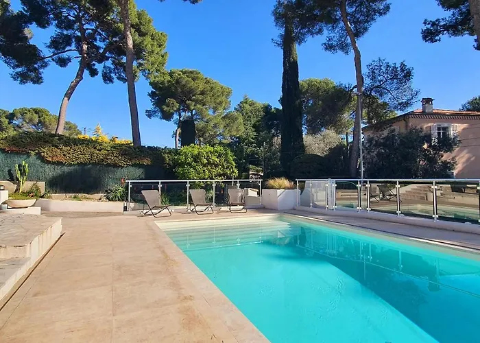 Vue A Classee 4 Etoiles-piscine Chauffee * Antibes