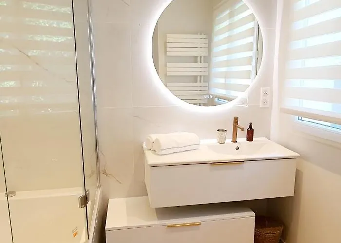 Vue A Classee 4 Etoiles-piscine Chauffee Villa Antibes