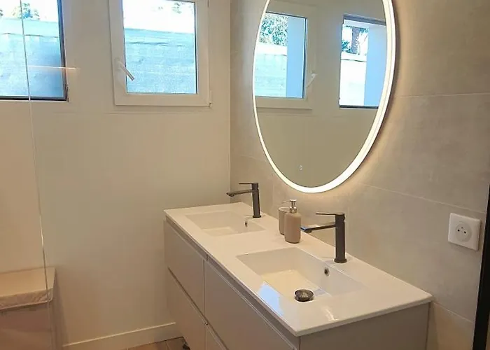 Vue A Classee 4 Etoiles-piscine Chauffee Villa Antibes