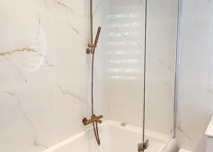 Vue A Classee 4 Etoiles-piscine Chauffee Antibes