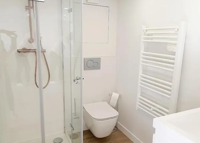 Villa Vue A Classee 4 Etoiles-piscine Chauffee *