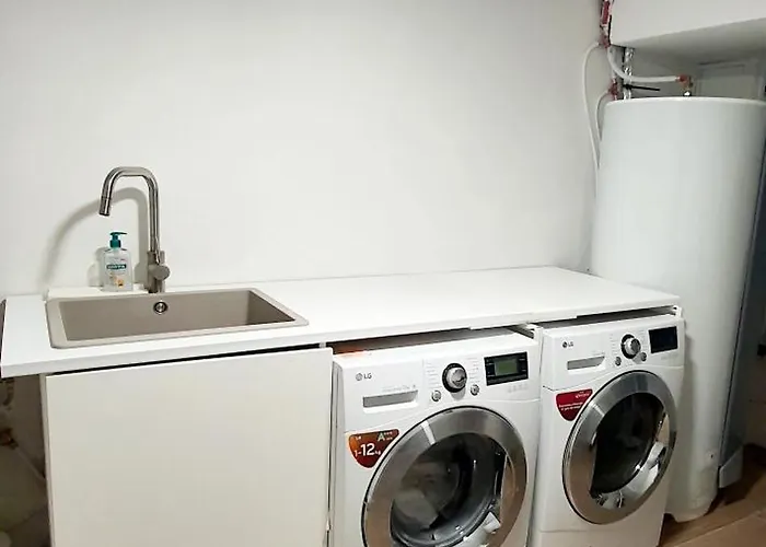 Vue A Classee 4 Etoiles-piscine Chauffee Antibes